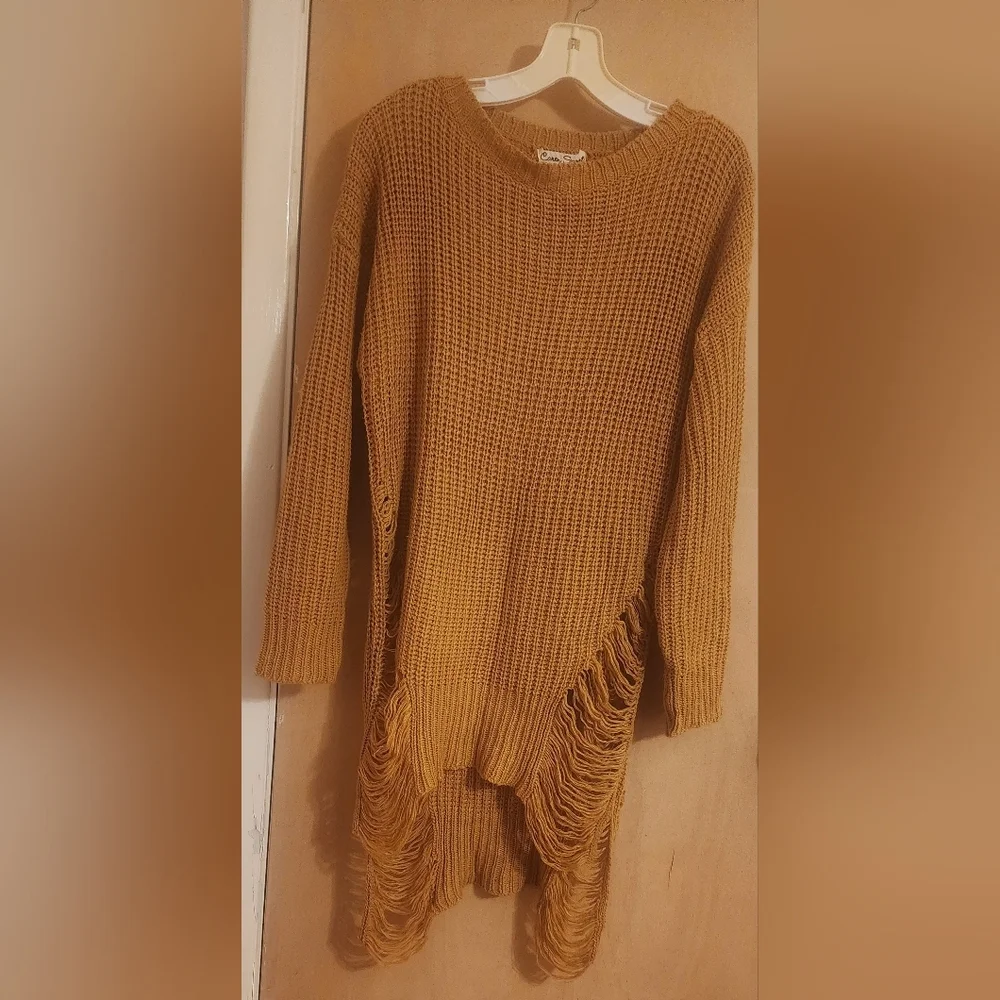 Ripped long,oversized sweater - Picture 2 of 3